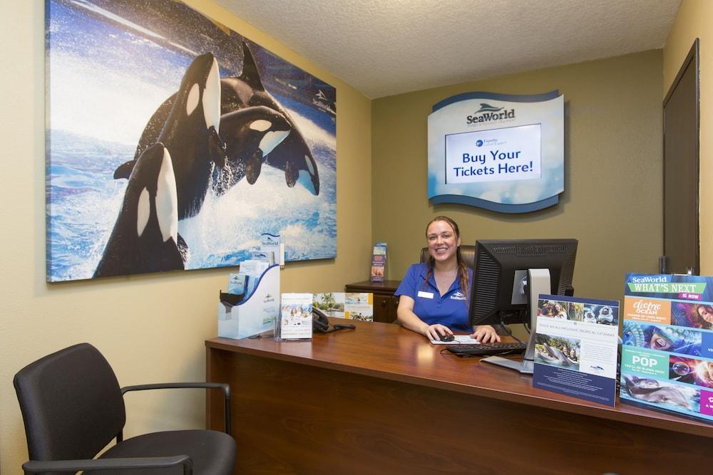 STAYBRIDGE SUITES ORLANDO AT SEAWORLD