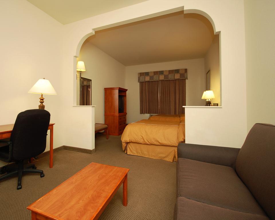Comfort Suites Odessa Area