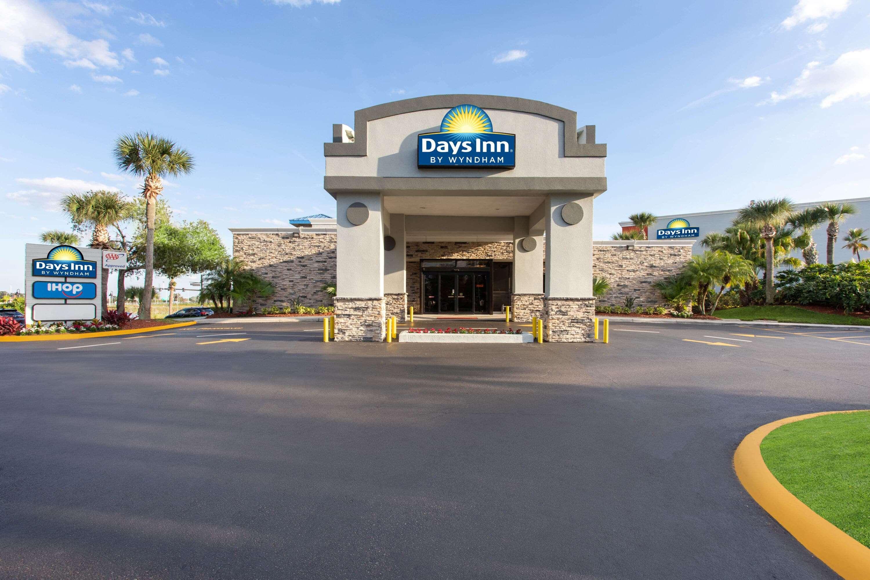 Days Inn by Wyndham Orlando Convention C