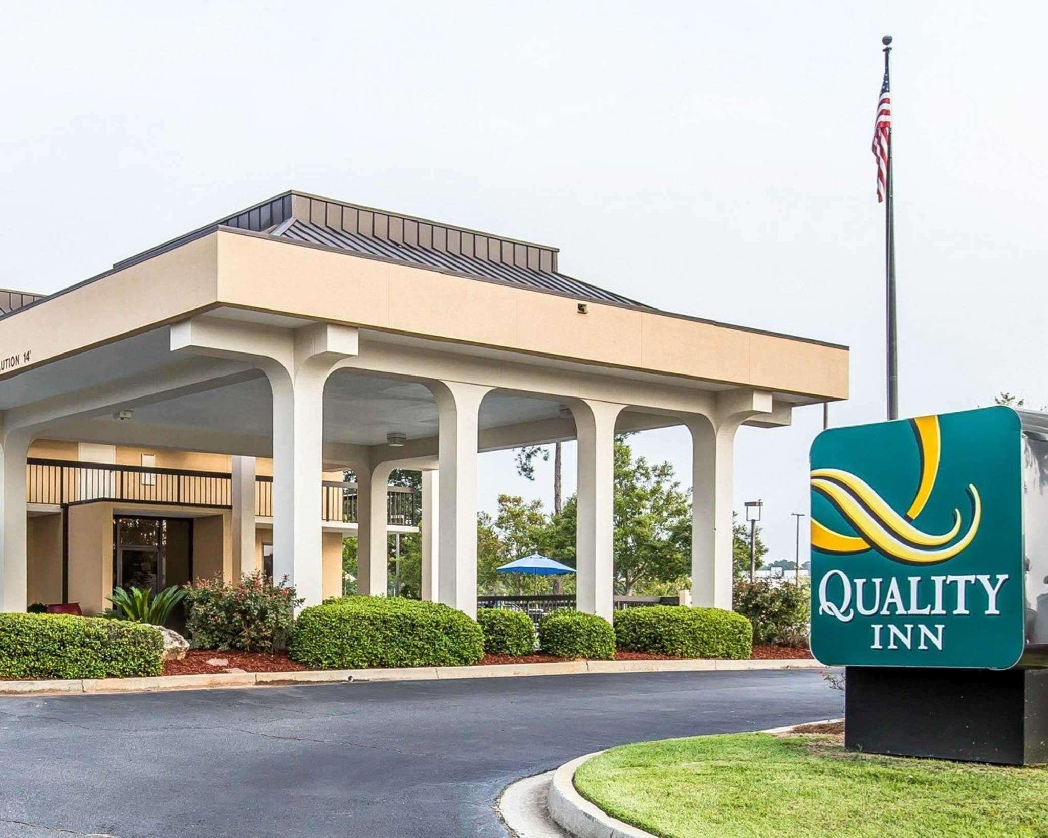 Quality Inn At the Mall  Valdosta
