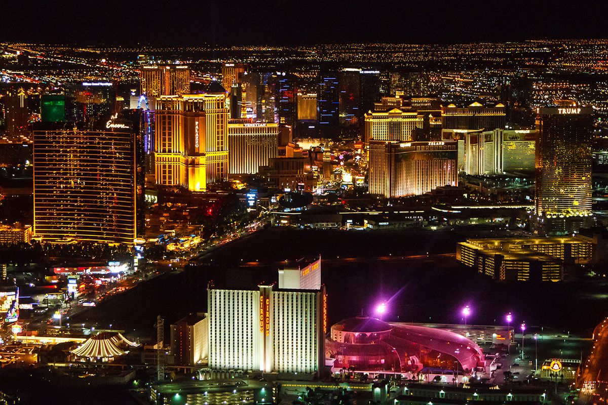 The 5 Best Helicopter Tours In The USA: Part 2 - Las Vegas