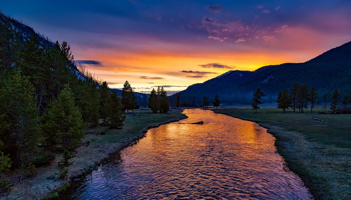 Wonder of the World – Yellowstone National Park